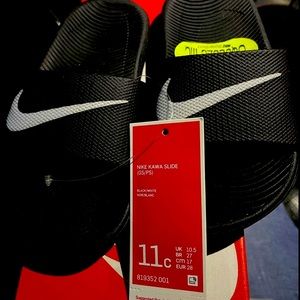 Boys Nike Slides. Brand New!!